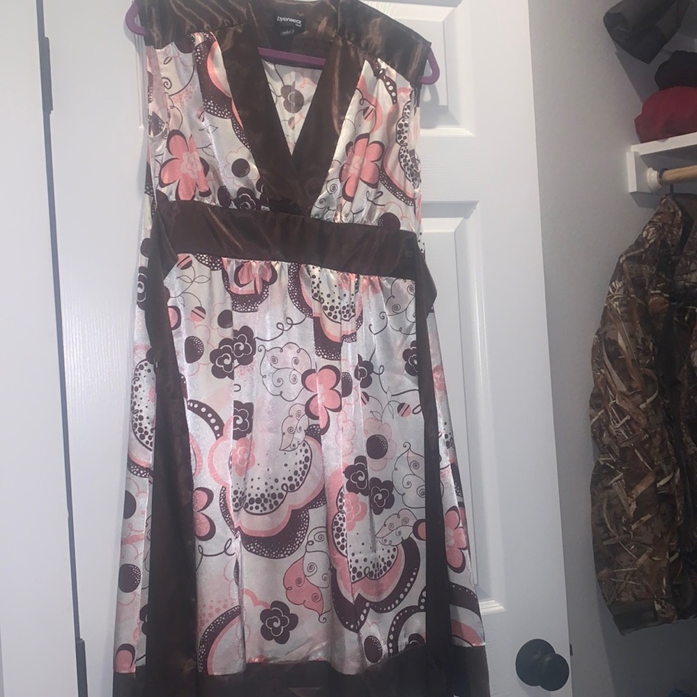 Byerwear size 7 brown and pink floral dress